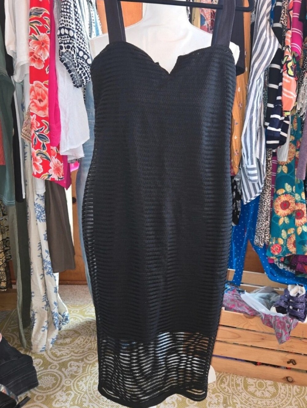 Good American Black Textured Midi Sheath Dress